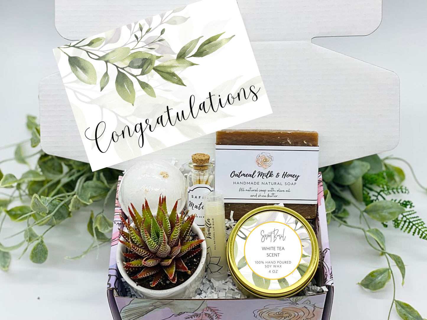 Greenery Congrats Gift Box