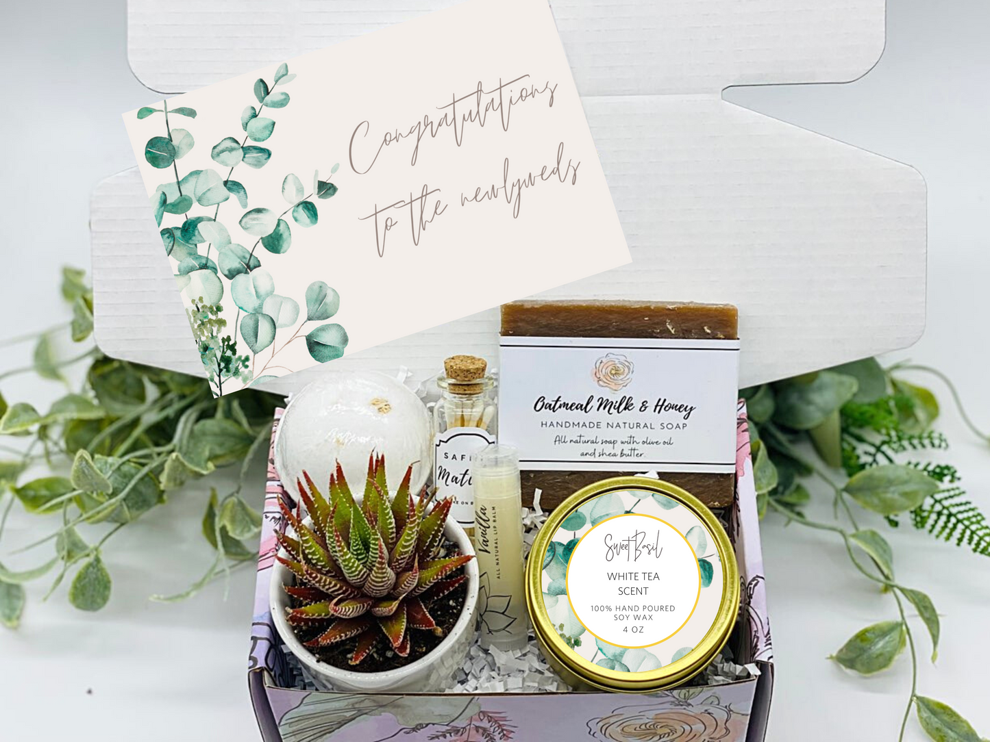Newlyweds Congrats Gift Box